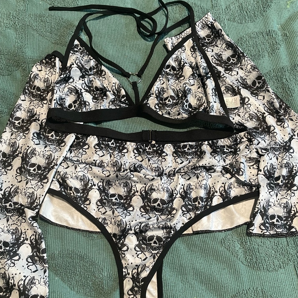 Skull Print Bikini Set